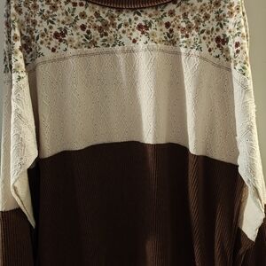 Daytrip Floral Knit Brown and Cream Light Weight Top